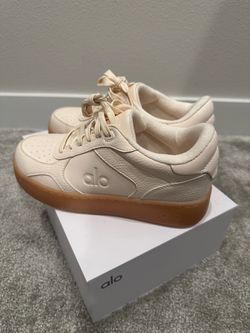 ALO Sneaker- Clay   W7.5