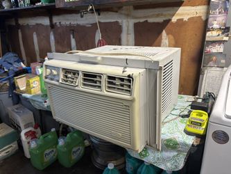 A/C Unit (Whirlpool)