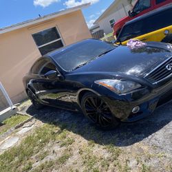 Infiniti oem headlights