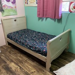 Twin Bed Frame & Mattress 