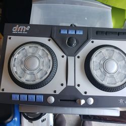 Mixman DM2 Digital Music Mixer