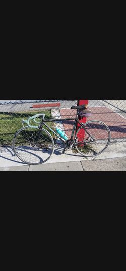 Bianchi Brava Road Bike 