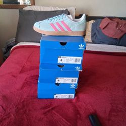 Women's Adidas Gazelle  "Seflaq" Sizes 6W, 6.5W & 9.5W Brand New 