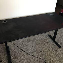 Large gaming desk