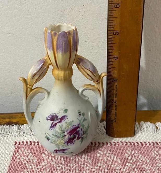 JARRONSITO ANTIGUO DE PORCELANA FILETEADA