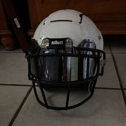 Schutt F7 Football Helmet Youth XL