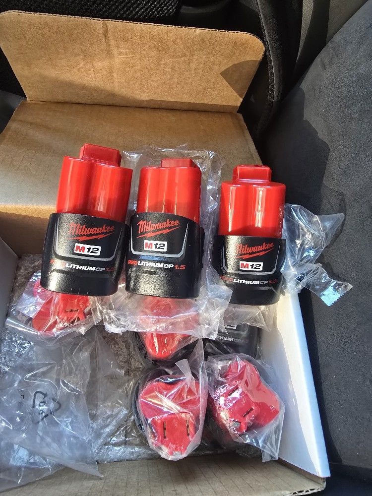 Milwaukee 12v 1.5 Batteries CHEAP 3 For $70