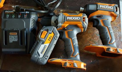 Rigid R9602 18v 2-Piece Drill/Driver and Impact Driver Combo Set 4.0Ah High Capacity battery