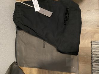 Essentials Shorts-size XS