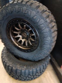 17x9 lock rims 6 lug 6x139 6x5.5 on new tires 33 1250 17