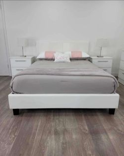 Bedroom Set.  Modern Stylish For Your Home! - Juego de Cuarto ¡ Estilo Moderno Para su hogar !