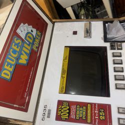 Deuces Wild Poker machine
