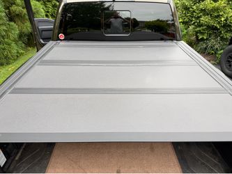 Bak Flip Tonneau cover (Ford)