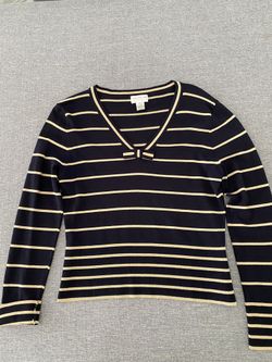 Women’s Size Medium Top