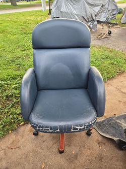 large rolling chair