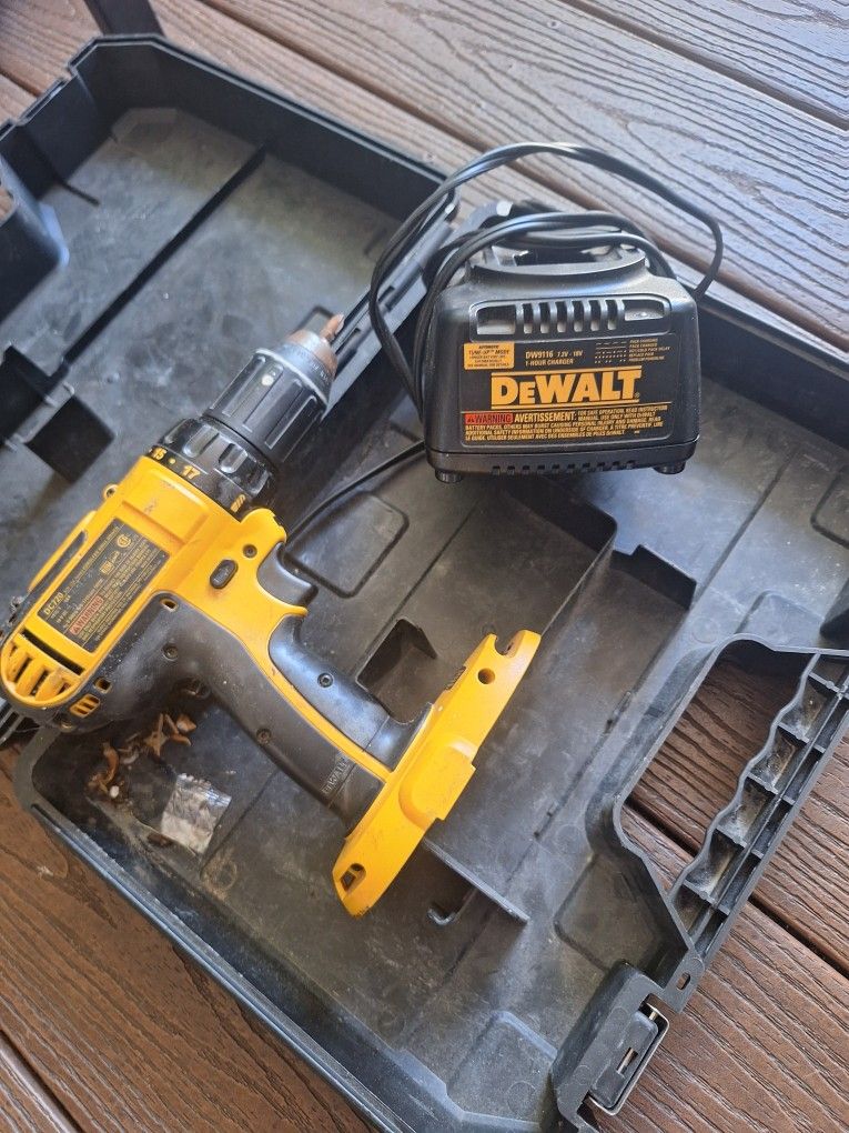 Taladro Drill Dewalt With Case And Charger
