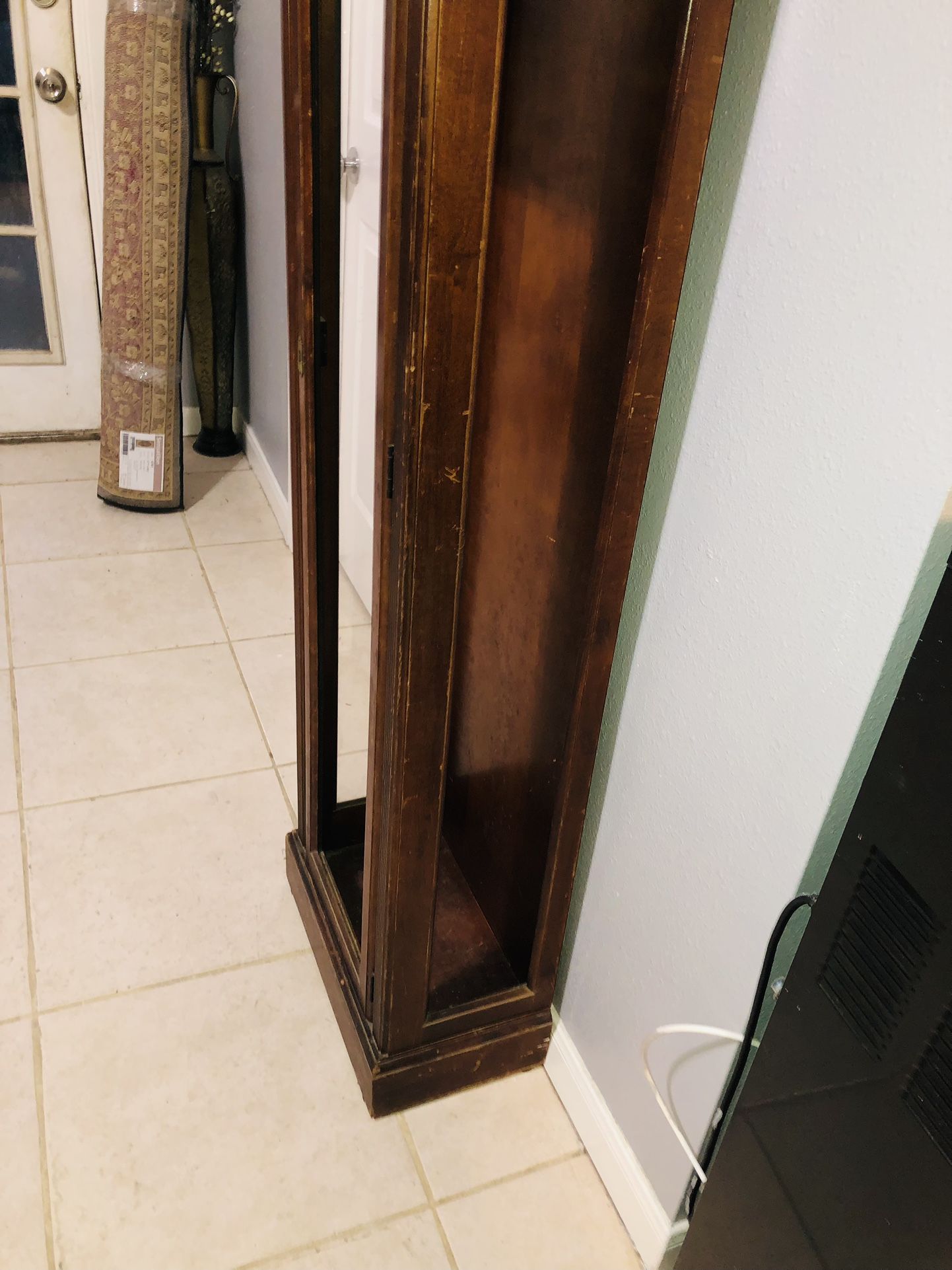 Howard Miller Grandfather Clock Movement, Dial & Chime Rods 610520