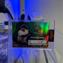 Bernie Williams Autographed Leaf Sport Card  5/7