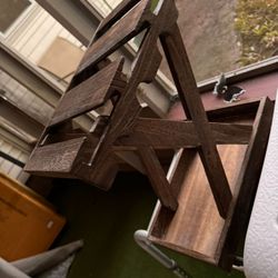 Wooden alcohol Stand
$15
Alcohol stand with multiple tiers.