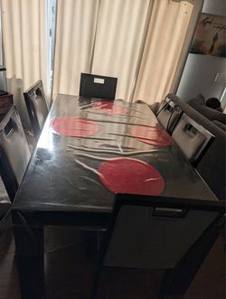 Dinner  table with expansion