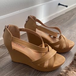 Tan/brown Wedges