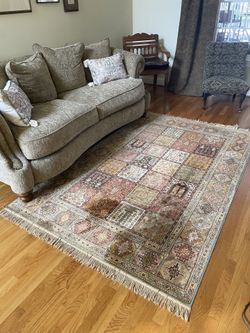 Rug 5x8 Soft Chenille, Beige, Tan, Gold, Light Green, Salmon, Brown. Non-smoking Home 