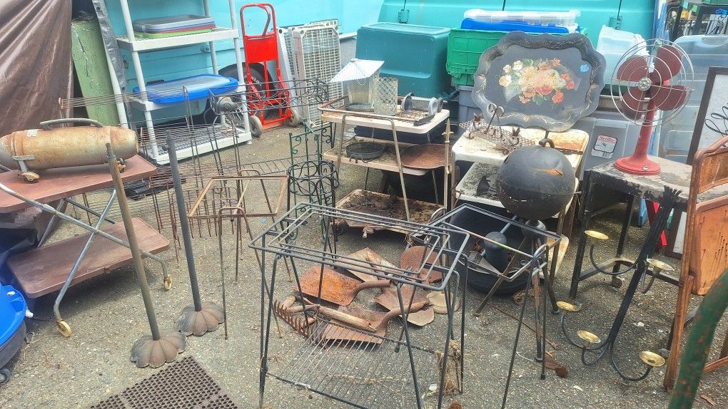 RUSTED OUT YARD ART SHELVES STOOLS DECOR $15 BUCKS EACH