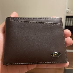 Brown Bi-Fold Nike Golf Wallet (Used 1 Time) 