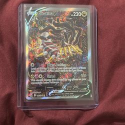 Giratina V 186/196