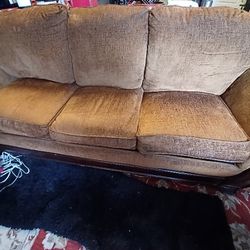 Free  Couch