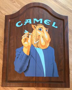 Original vintage Camel dartboard and cabinet