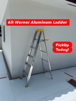 6ft WERNER Aluminum Pail Shelf Ladder (Only 1 Available)