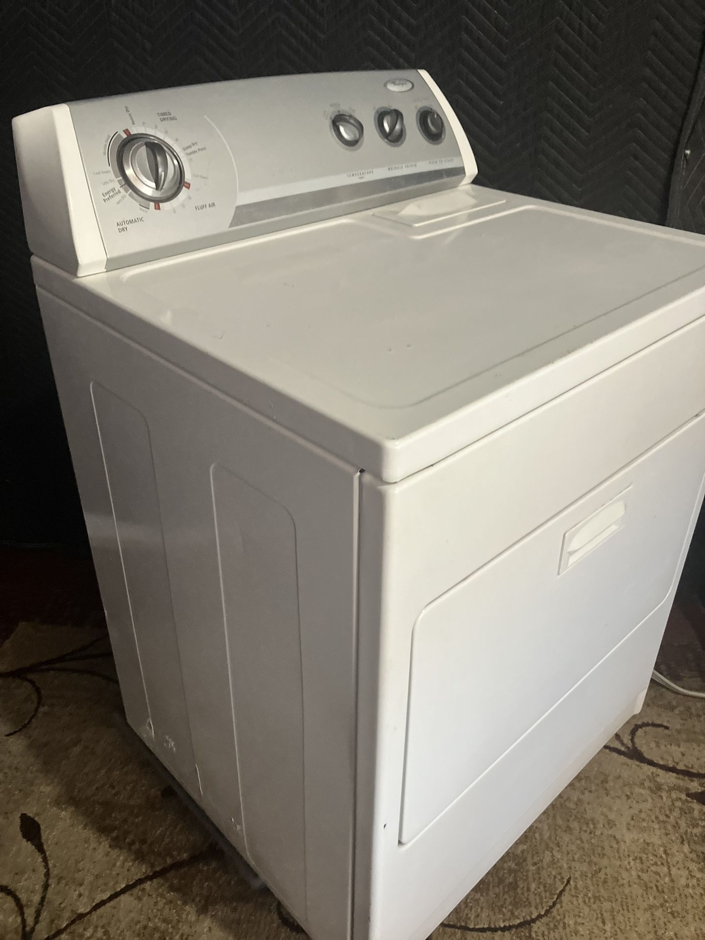 WORKING WHIRLPOOL DRYER (DELIVERY AVAILABLE)