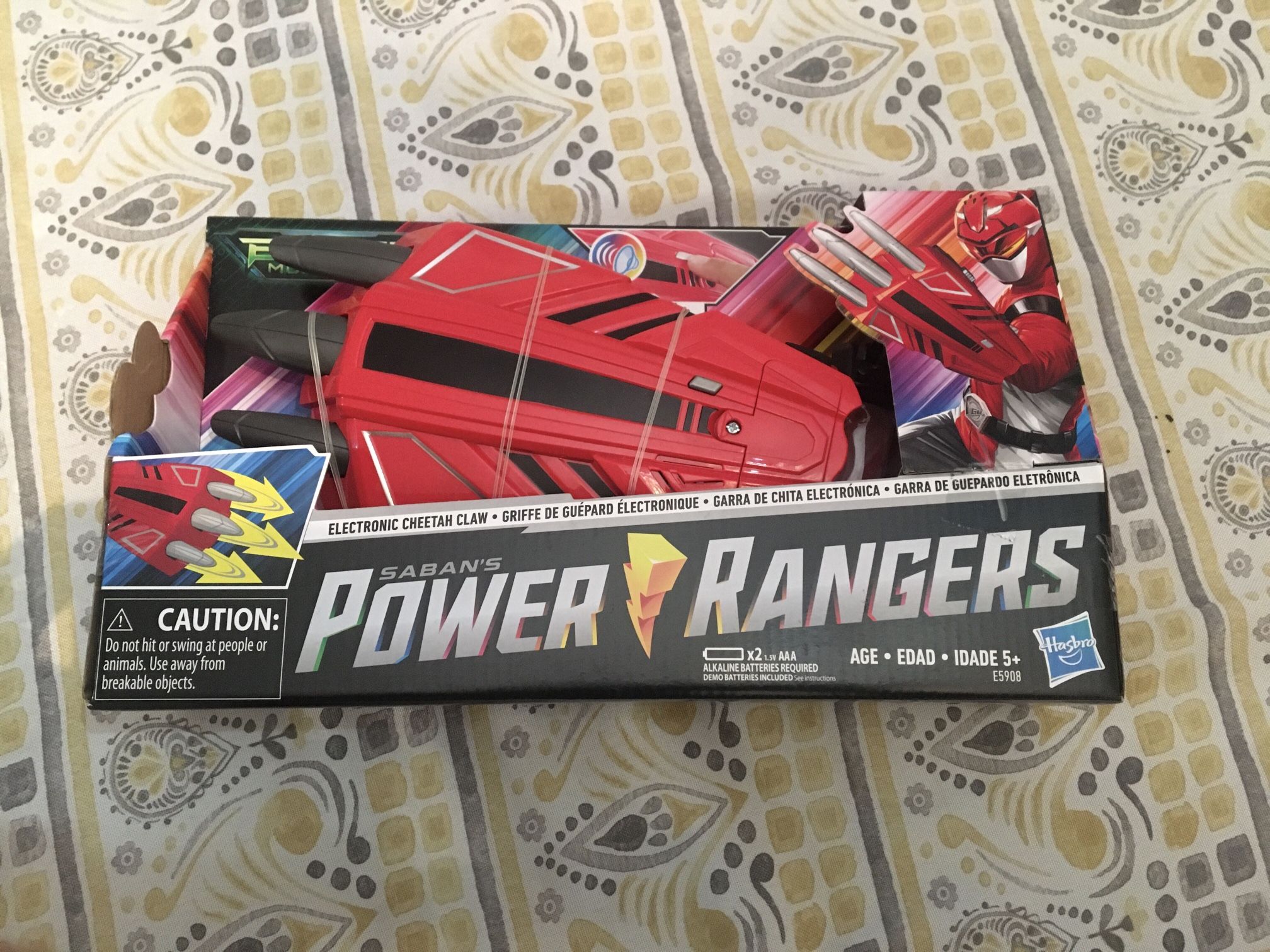 Saban’s Power Rangers Beast Morphers Electronic Cheetah Claw Toy