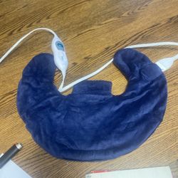 Theracare Deluxe Shoulder & Neck Heating Pad Wrap