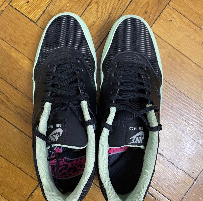 Nike air max 1 FB yeezy size 10