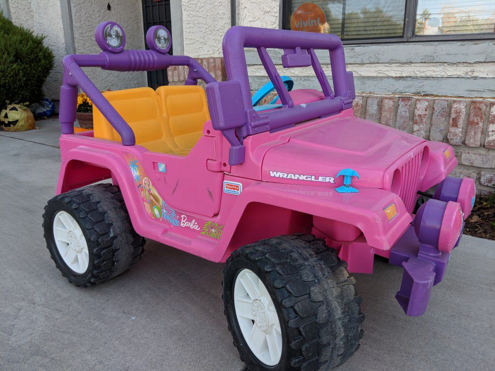 12 volt Power Wheels Barbie Jeep Wrangler with NEW battery & Charger for  Sale in Las Vegas, NV - OfferUp