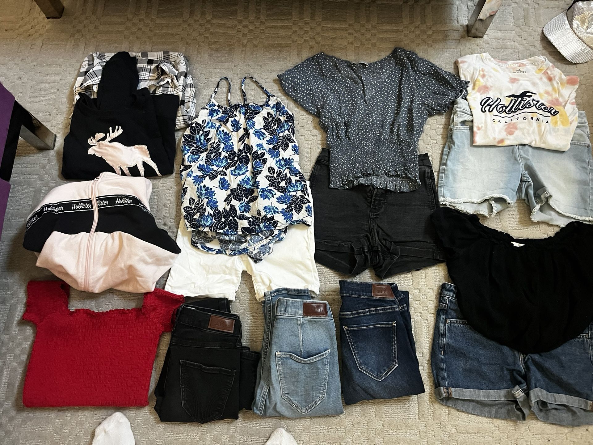 Lot Girls Clothes (Abercrombie, Hollister, Justice, Roxy, Op)