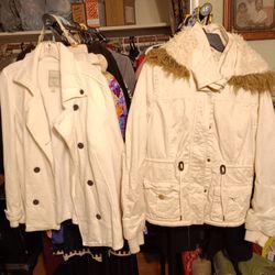 Womens Coats/vests/poncho 