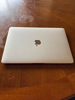 2022 macbook pro  512 gb m2 chip and 100% battery MDM Bypass