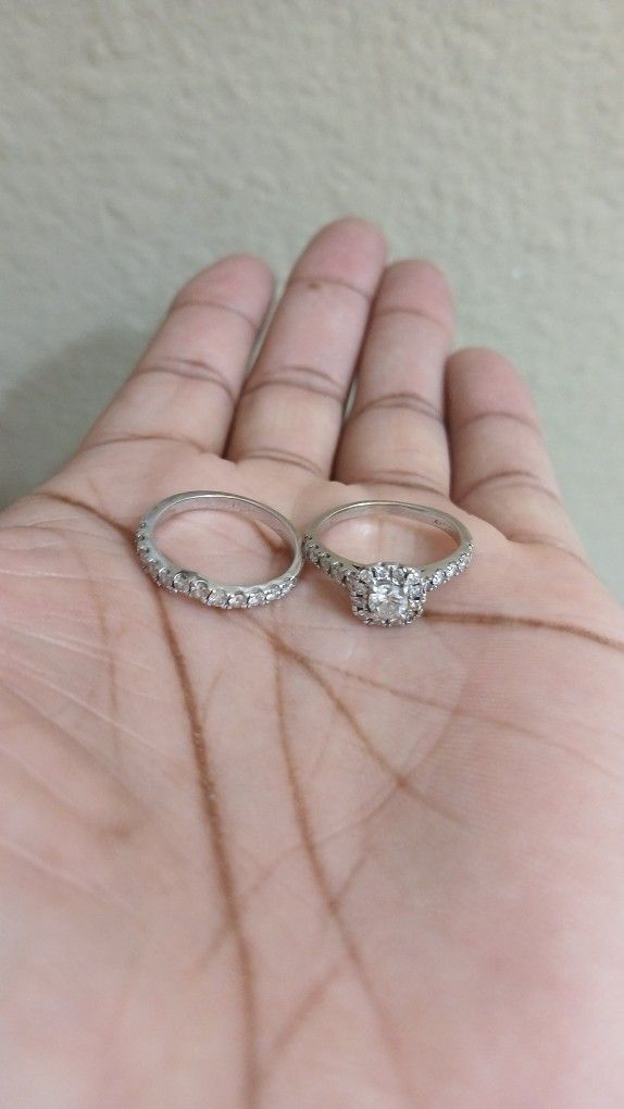 Diamond And White Gold Wedding Set 