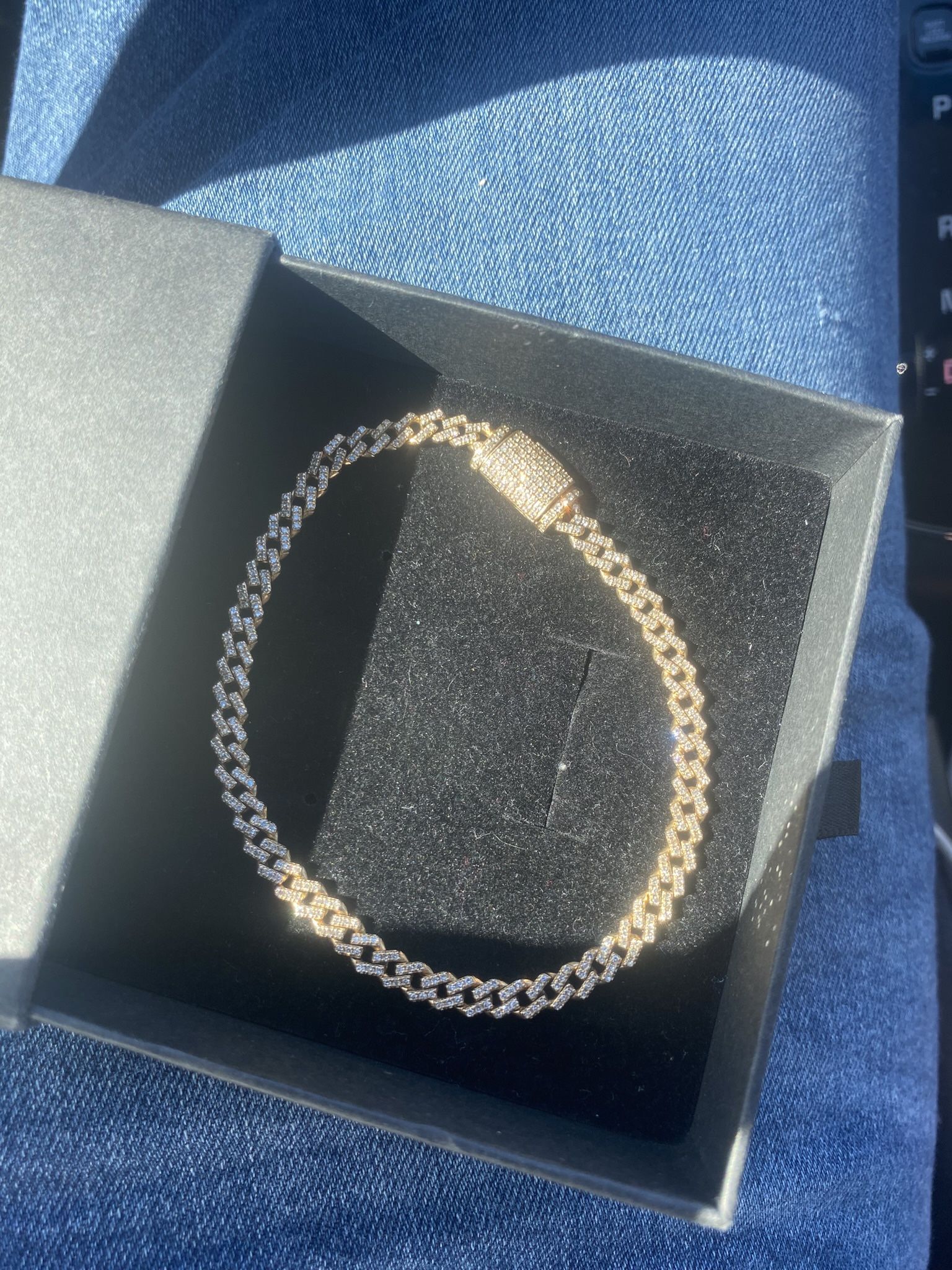 Bracelet