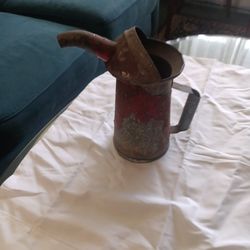 OLD TW QUART OIL CAN