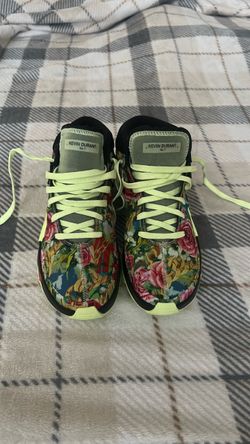 Nike shoes: KD13
