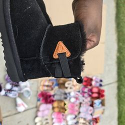 Lot 4 Pairs UGGS boots Size 9