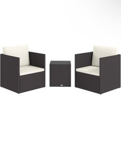 Brand new patio chairs with table