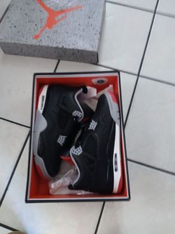 Air Jordan Retro 4 Bred Reimagined