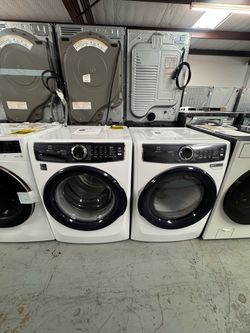Electrolux washer and dryer set