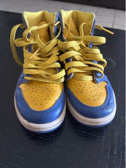 Kids Jordan’s size 1Y