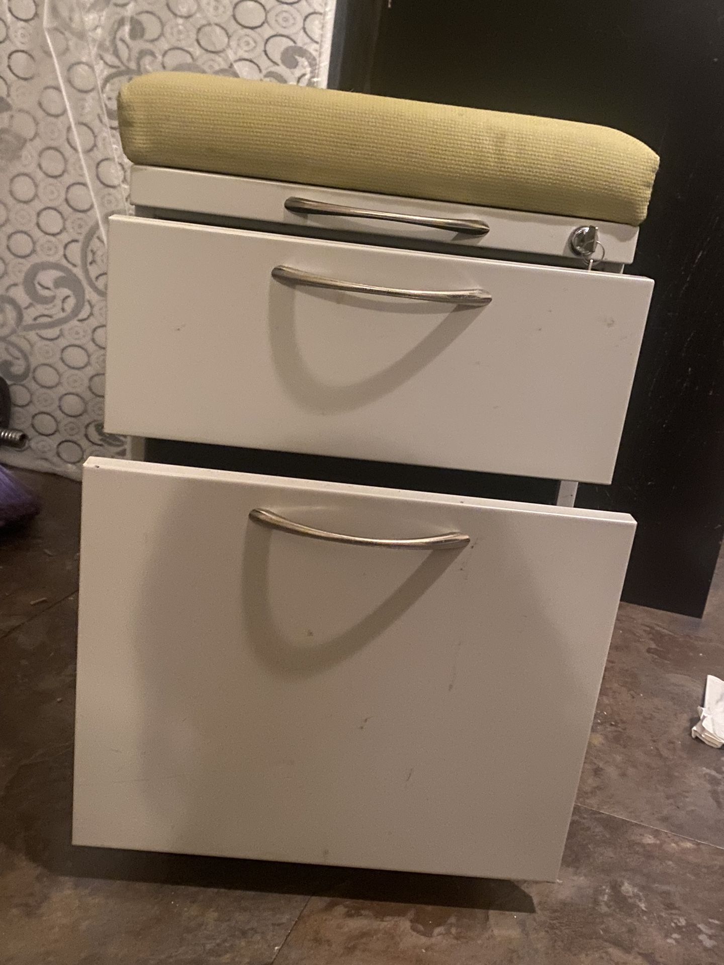 Drawer/storage With A Cushion Top (Steal Deal)